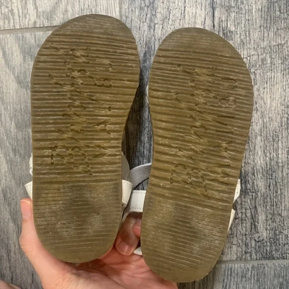 Blowfish Malibu White Sandals size 10 Little Kids - Picture 5 of 5